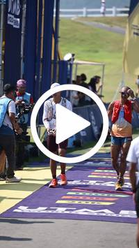 BIB:  <button type="button" onclick="openModal(27218162)" class="btn btn-primary btn-sm float-right" data-toggle="modal" data-target=".modal-high-quality">
                <i class="fa fa-download"></i> Download
                </button>